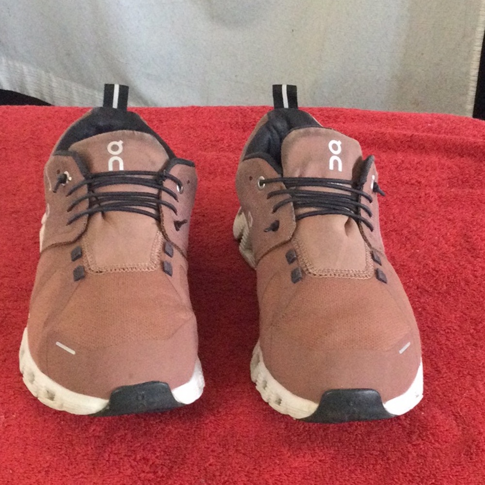 On Running Running Men’s Brown Cloud Sneakers